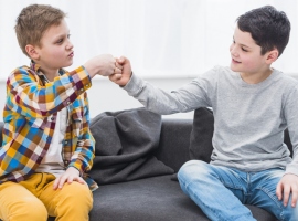 Geny oraz otoczenie dziecka przyczynami dziecięcej agresji