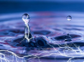 Zginamy wodę za pomocą elektryczności